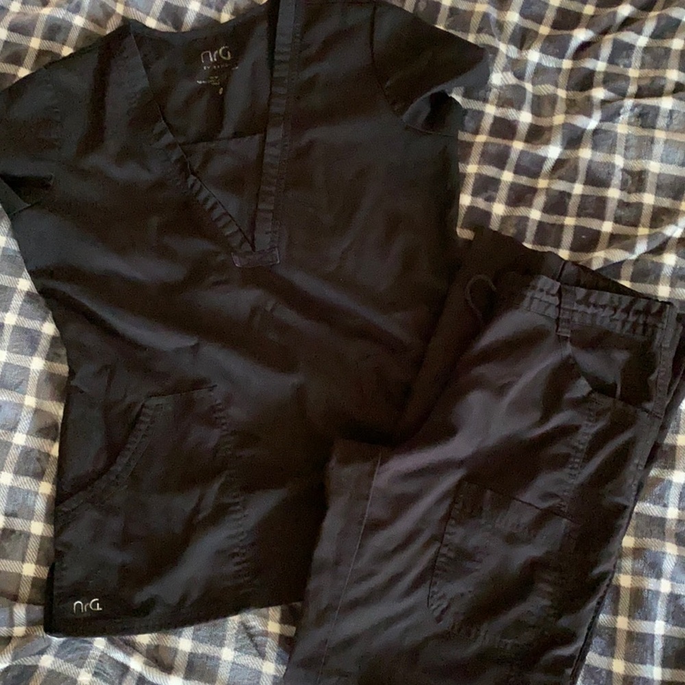 Nrg scrub set